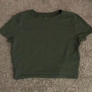 Green short sleeve crop top